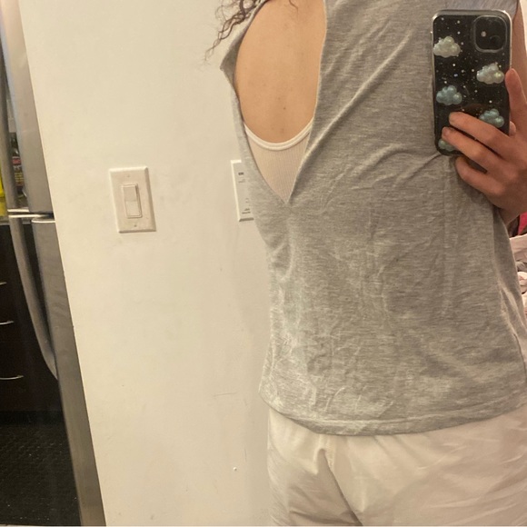 Grey top - Picture 3 of 3